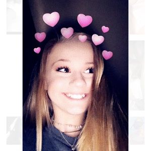 Meet your Posher, Caroline